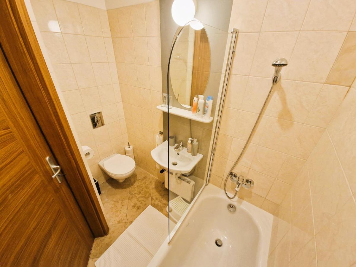 Halasz 2-Bedroom Apartment Near Castle, Free Public Parking Nearby Budapeszt Zewnętrze zdjęcie